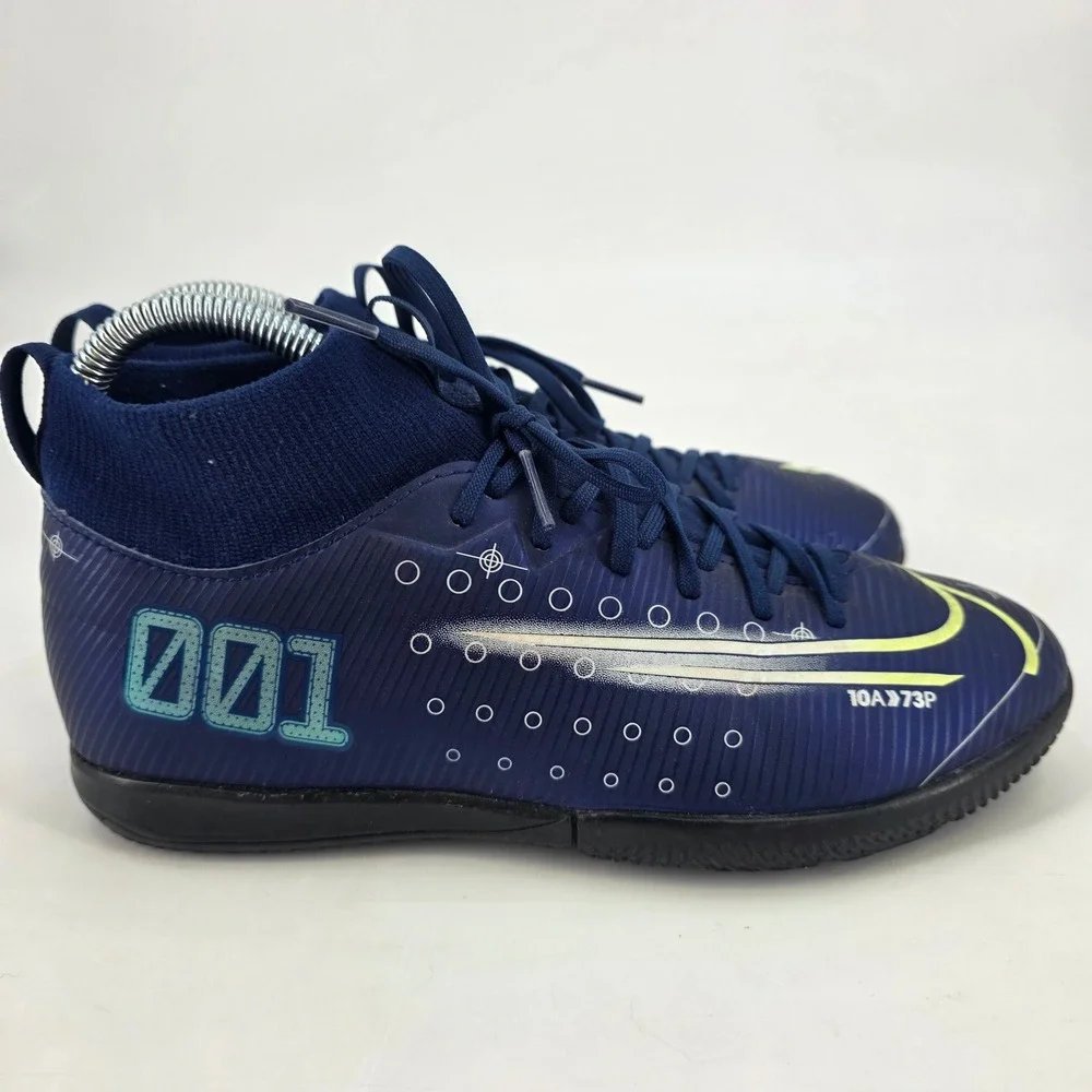 NIKE MERCURIQL SUPERFLY 7 ACADEMY MDS SOCCER SHOES KIDS SIZE 5.5Y WOMENS 7 BLUE
